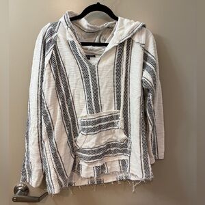 Ocean Drive Black and White Knit Pullover